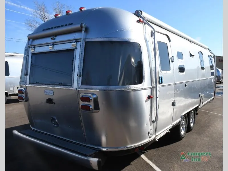 2026 Airstream Flying Cloud 27FB - Photo 4
