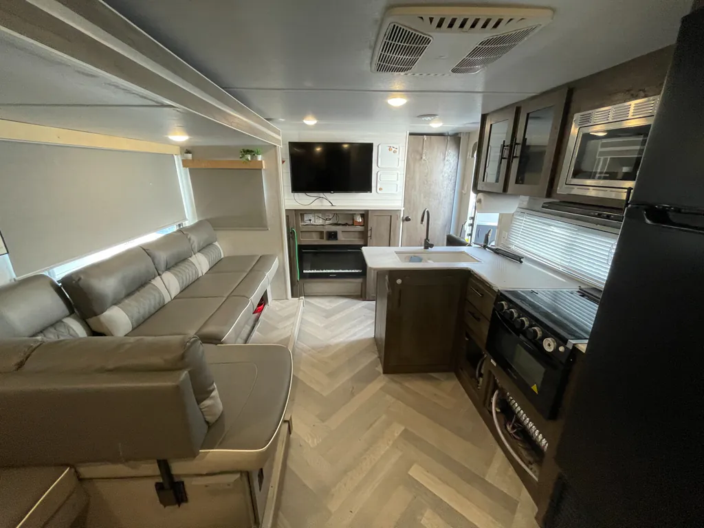 2021 Forest River Salem Cruise Lite 273QBXL, Photos photo 2