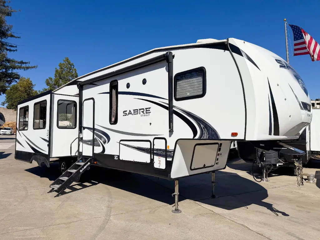 2019 Forest River Sabre 32DPT - Photo 2