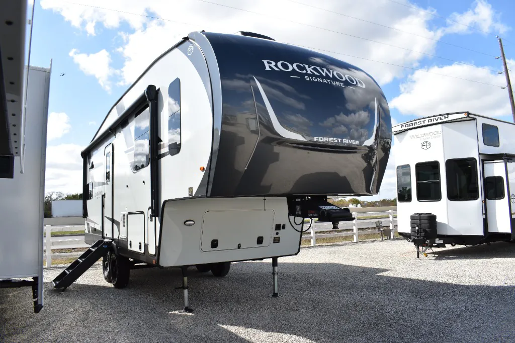 2026 Forest River Rockwood Signature R281RK - Photo 2