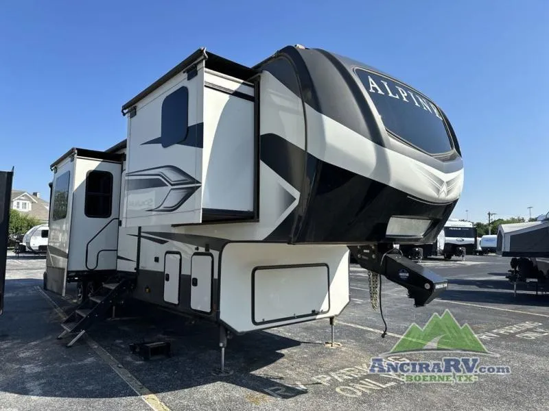 2022 Keystone Alpine 3790FK - Photo 4