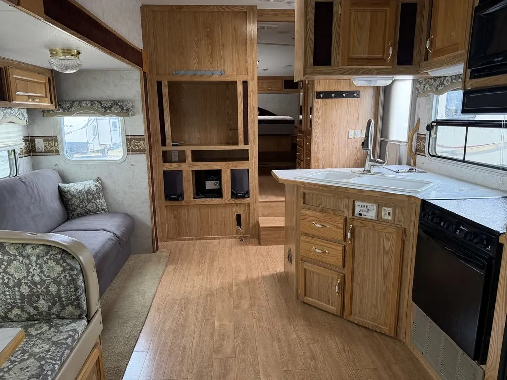 2004 Thor RV Jazz 2780BH - Photo 4