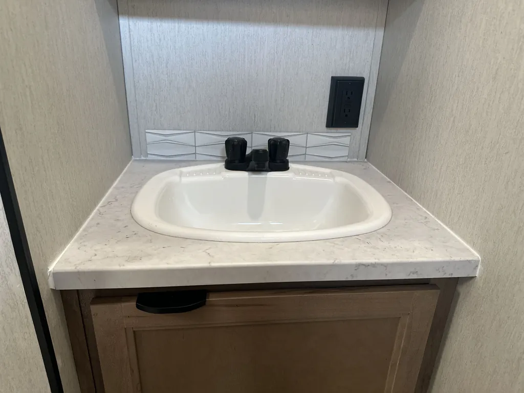 2024 Forest River Cherokee Timberwolf 39NA, Photos photo 26