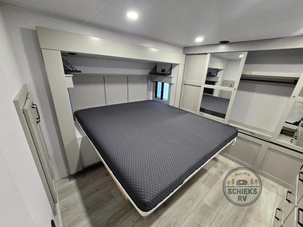 2025 Keystone Montana High Country 377FL, Photos photo 24