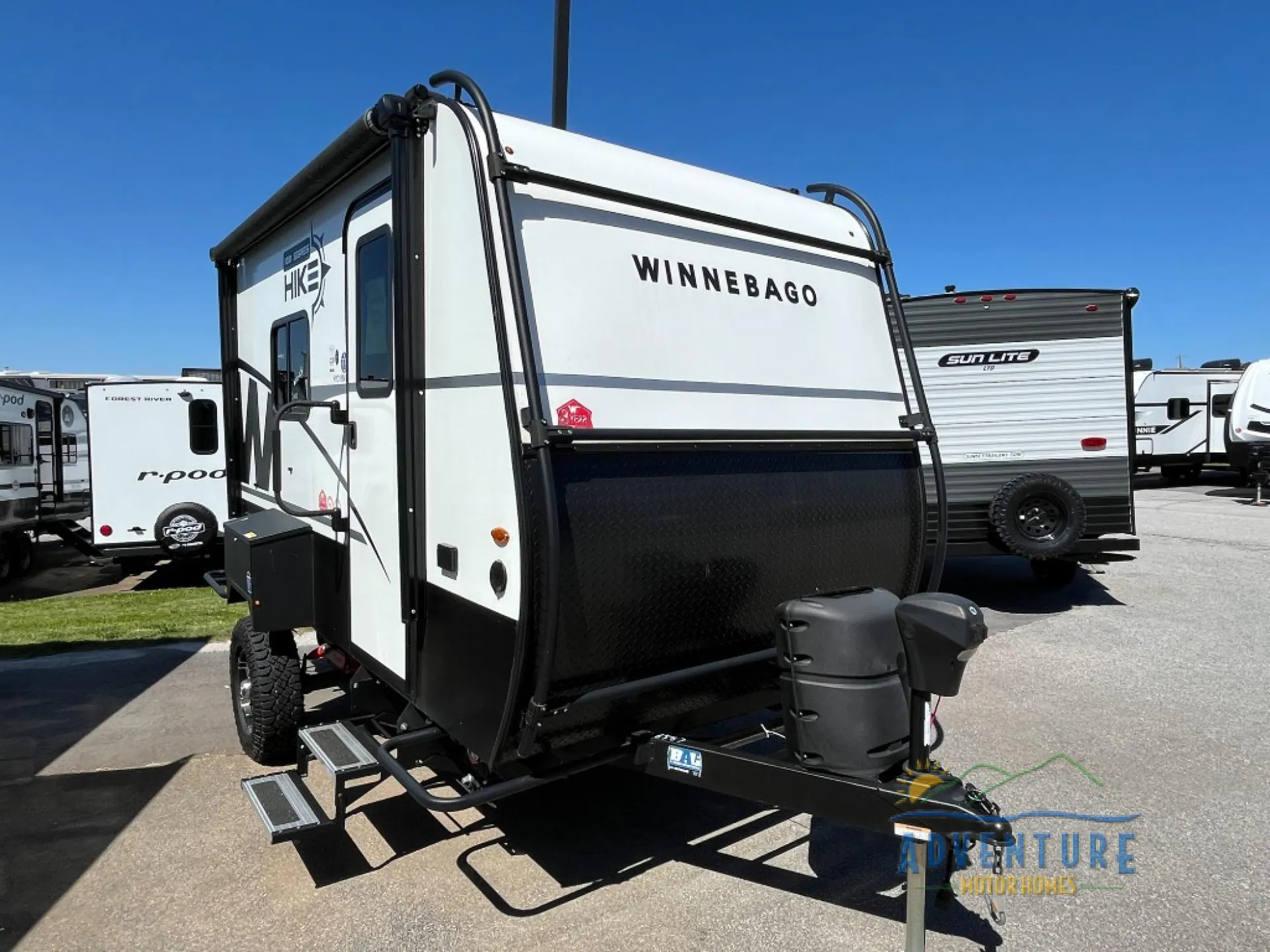 2023 Winnebago Hike 100 H1316MB - Photo 2