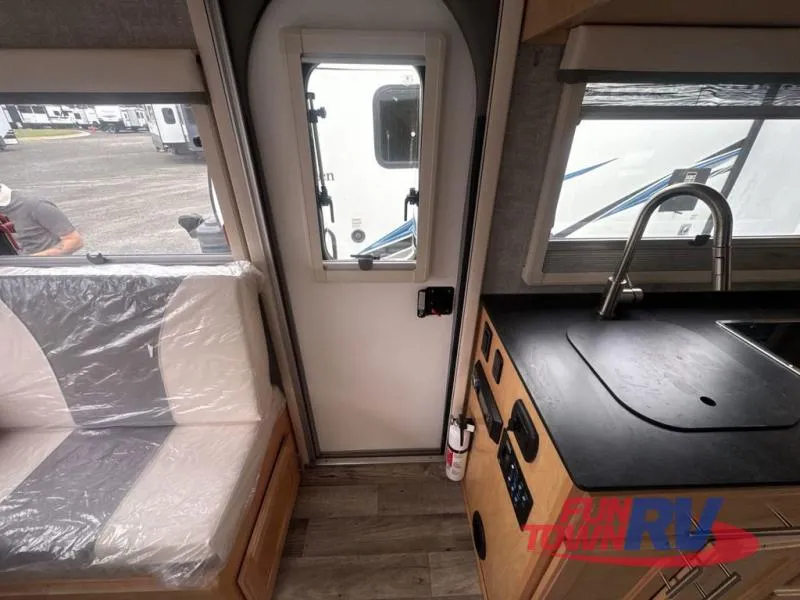 2022 Xtreme Outdoors Used    Max - Photo 2