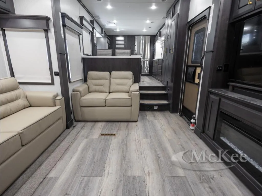 2021 DRV Mobile Suites 41FKMB - Photo 4