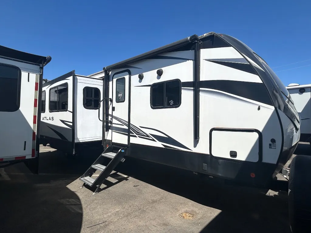 2022 Dutchmen Atlas 3382BH - Photo 3