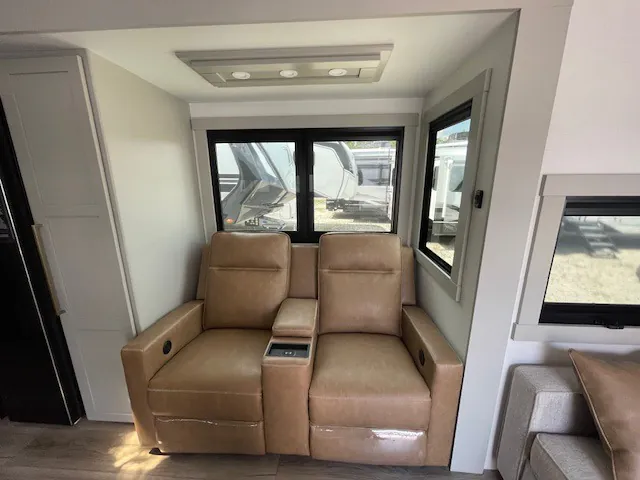 2026 Brinkley Model Z 2810, Photos photo 37