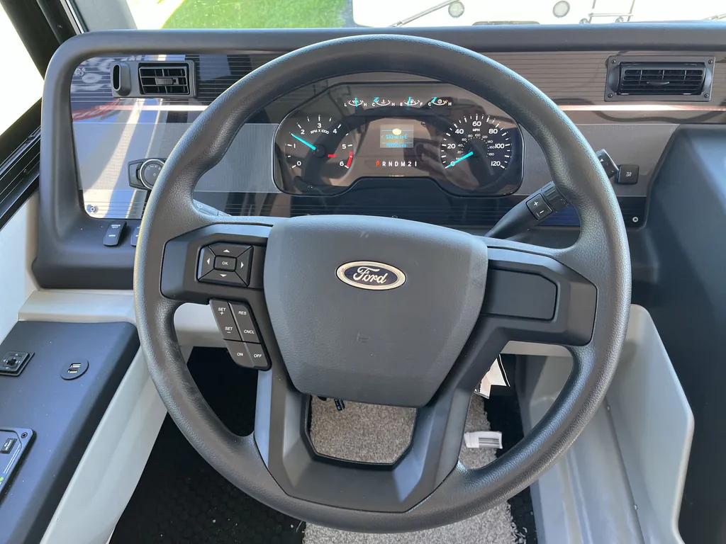 2027 Entegra Coach Vision XL 36C, Photos photo 2