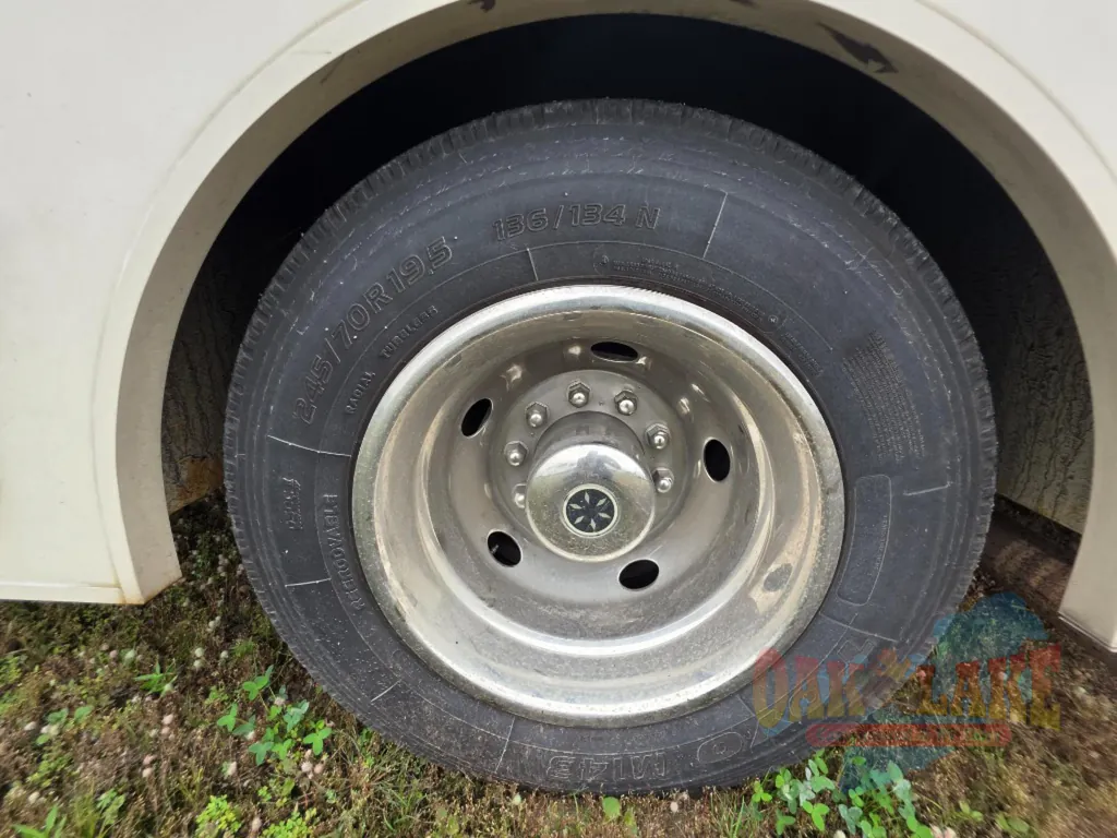 2018 Winnebago Sunstar 27P, Photos photo 53