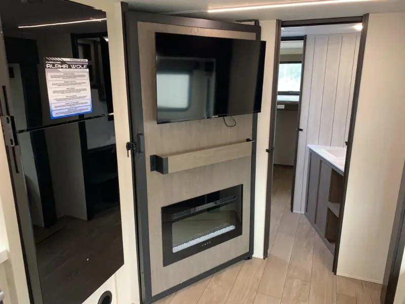 2026 Forest River Cherokee Alpha Wolf 29TB, Photos photo 17