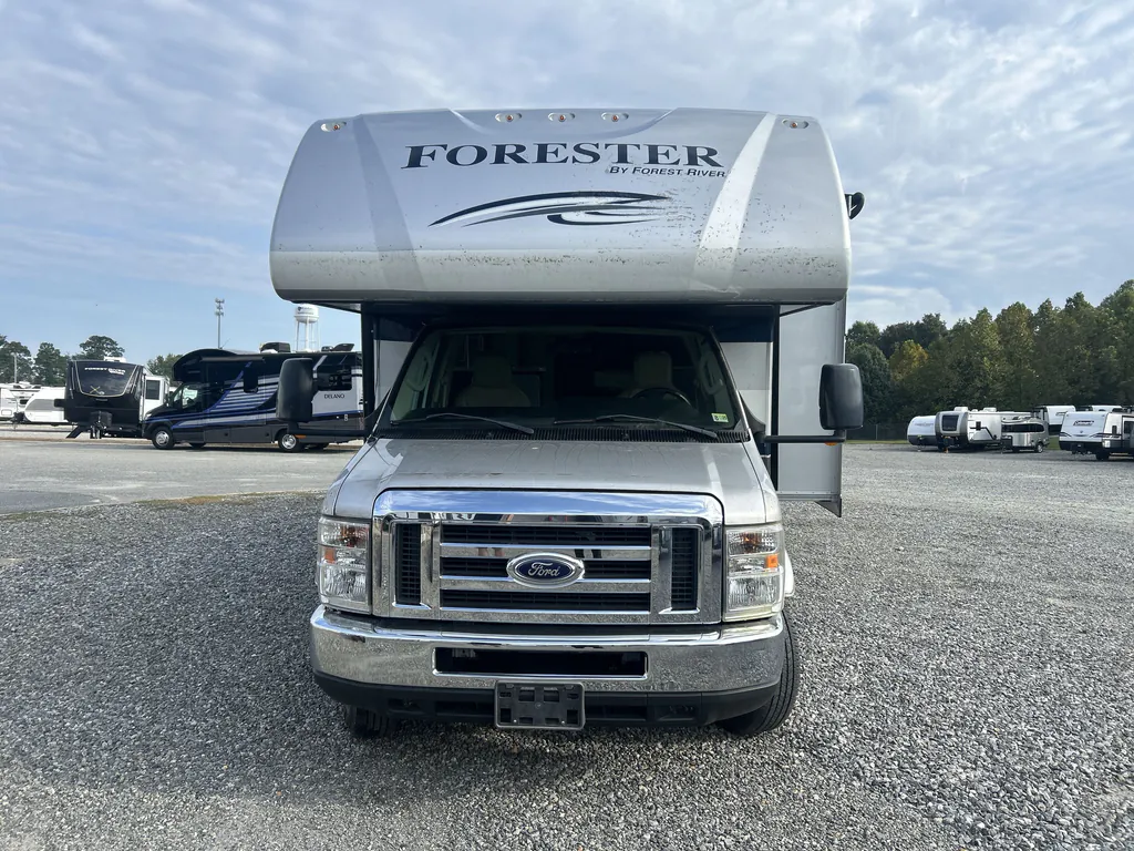 2018 Forest River Forester 2421MS, Photos photo 4