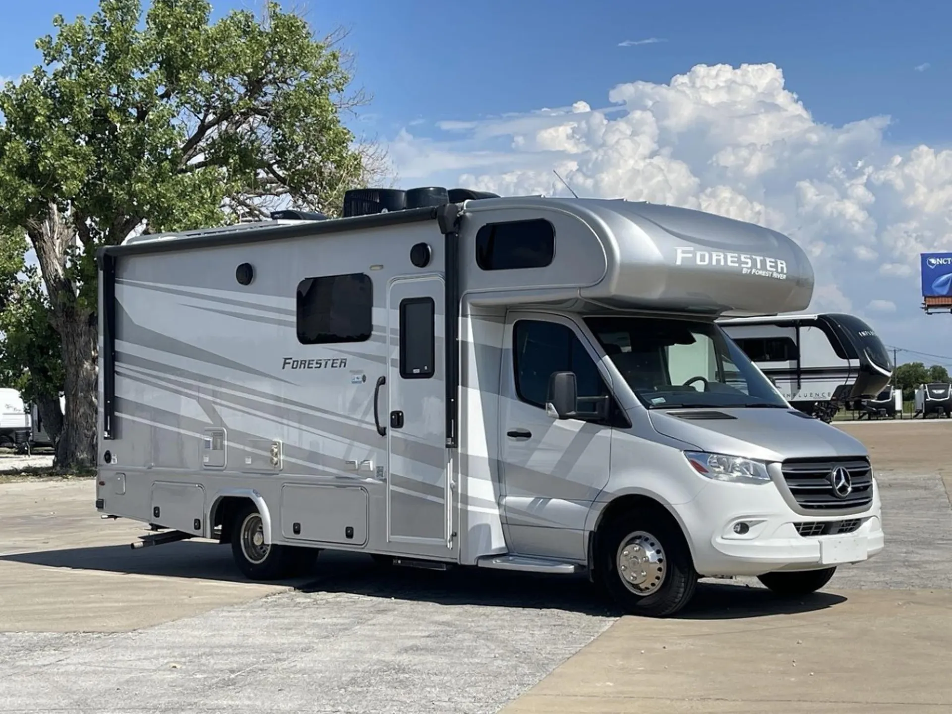 2023 Forest River Forester MBS 2401T - Photo 2