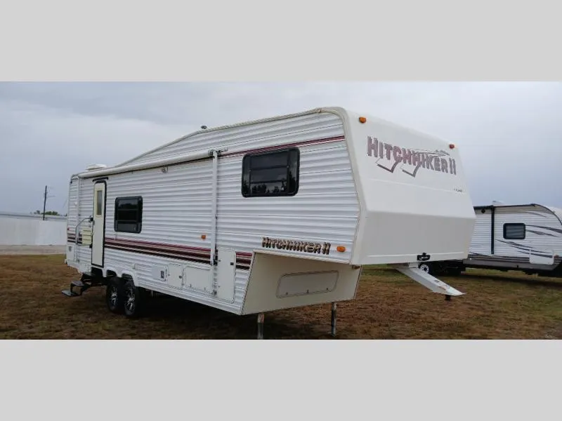 1996 NuWa Hitch Hiker S Series 30.5RKUG - Main photo