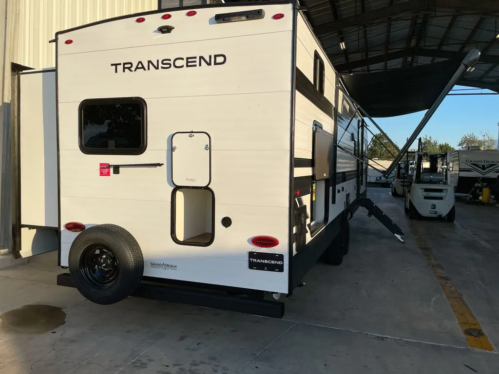 2027 Grand Design Transcend 335BHT, Photos photo 7