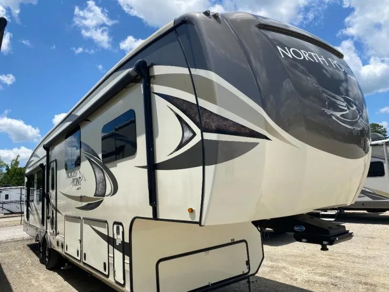 2018 Jayco North Point 377RLBH - Photo 2