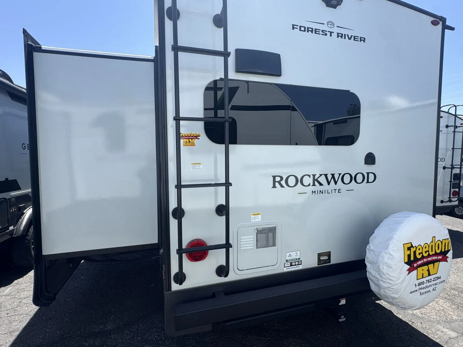 2026 Forest River Rockwood Mini Lite 2515S — Photo 5