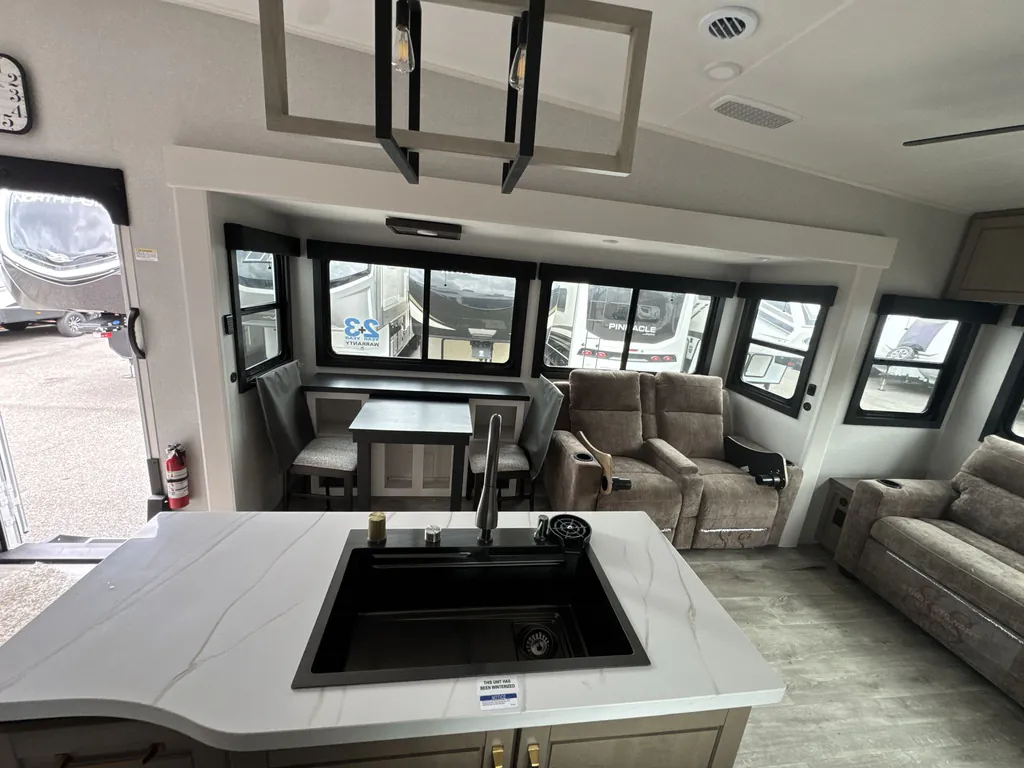 2026 Jayco Eagle 321RSTS, Photos photo 9