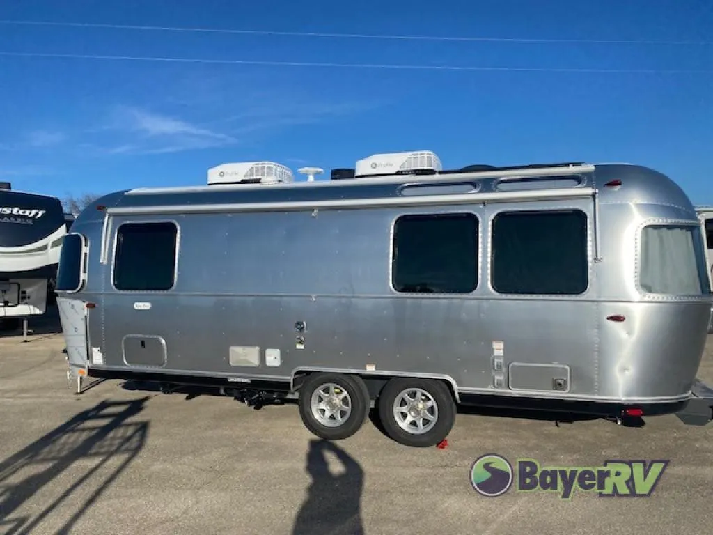 2025 Airstream Flying Cloud 25FB Twin - Photo 4