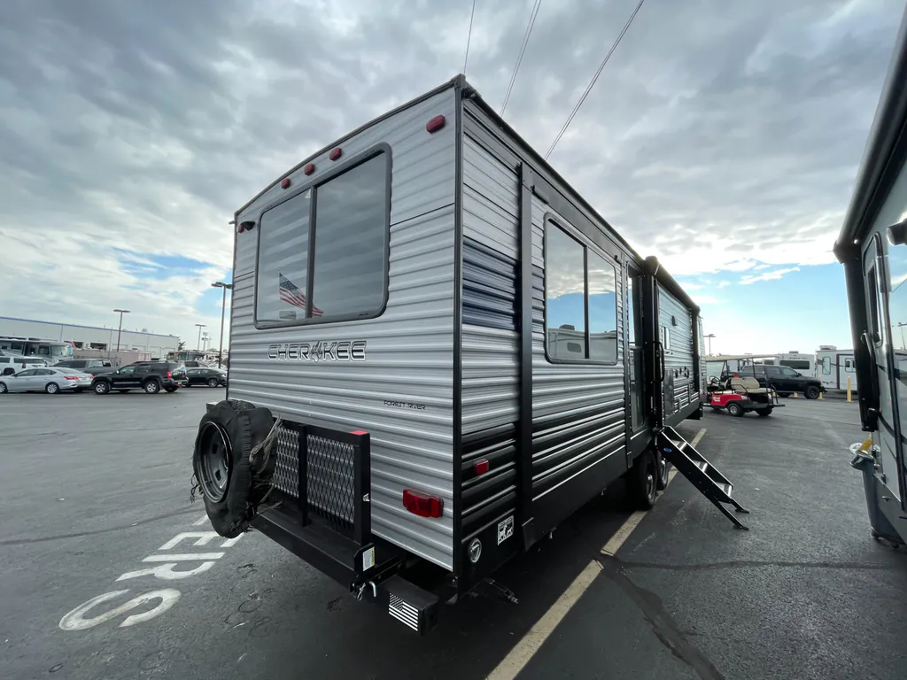 2020 Forest River Cherokee 306MM, Photos photo 19