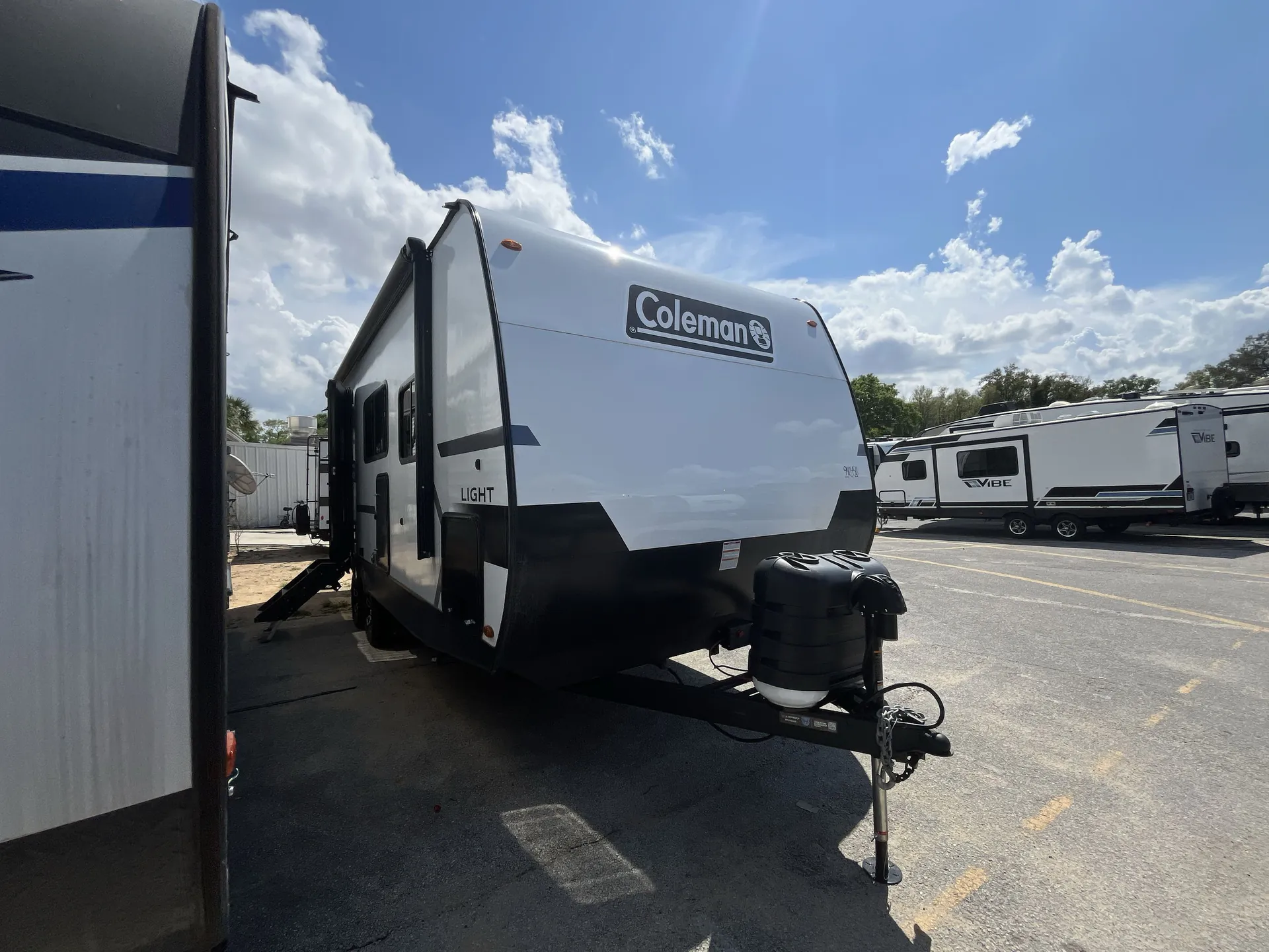 2026 Keystone Coleman Light 22BX - Photo 2