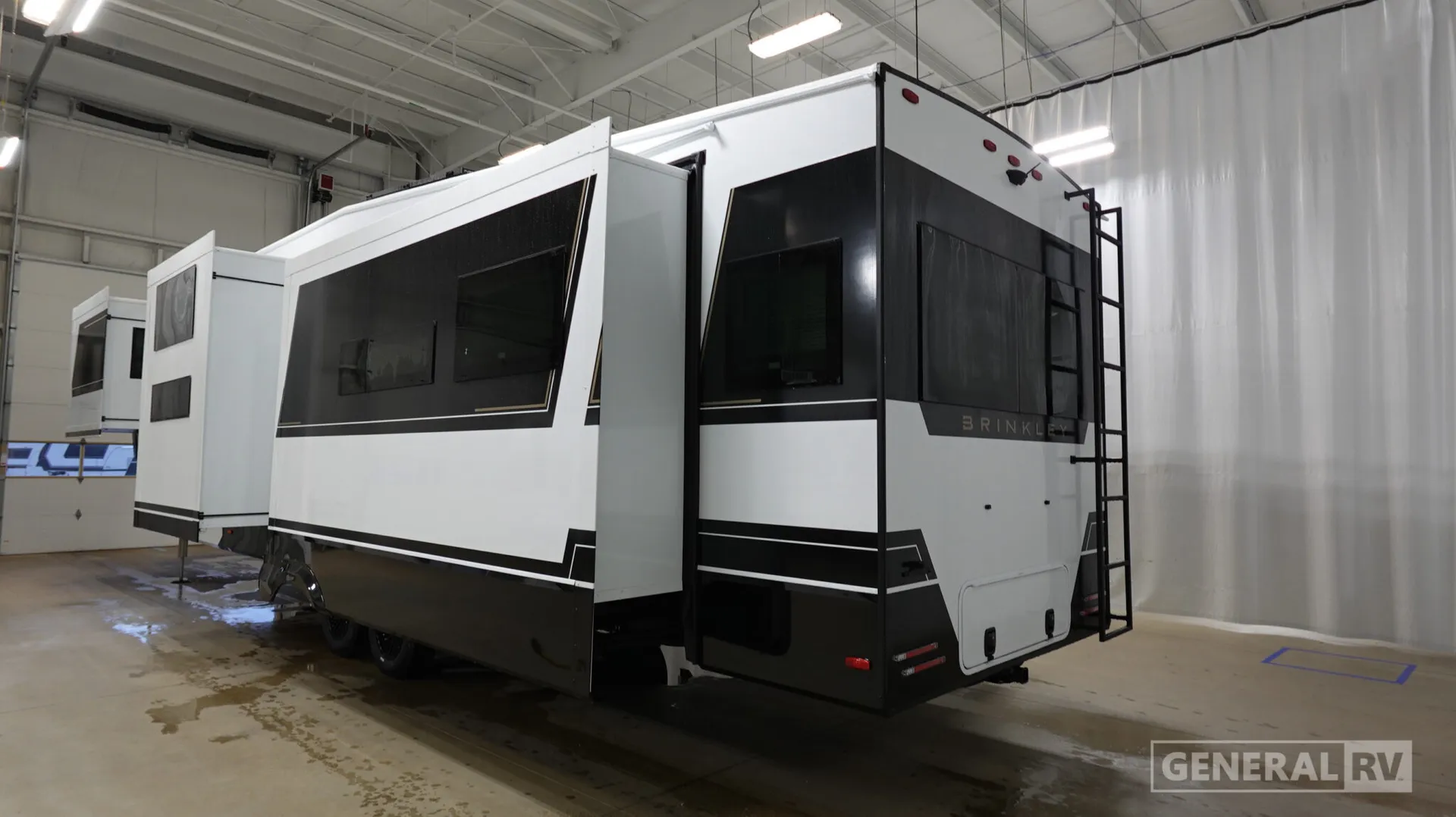 2026 Brinkley Model Z 3610 - Photo 4