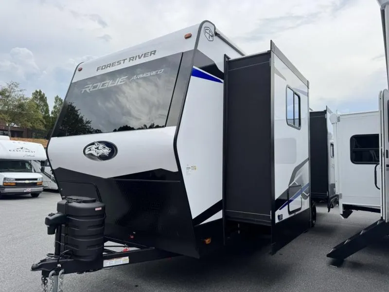 2026 Forest River Vengeance Rogue Armored 26L140 - Photo 4
