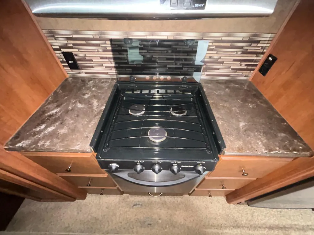 2014 Forest River Sandpiper 356RL, Photos photo 15