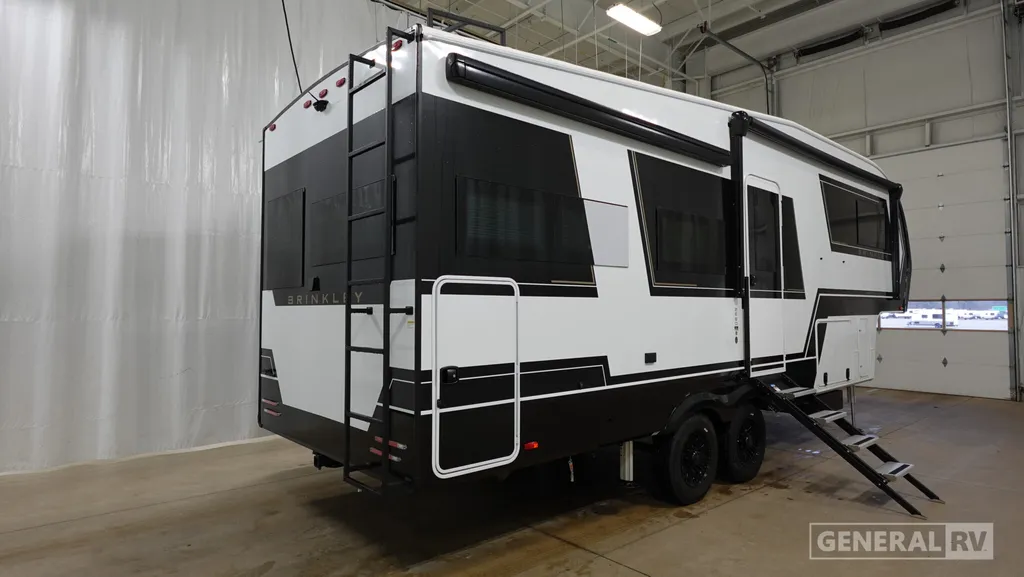 2026 Brinkley Model Z 2680, Photos photo 7