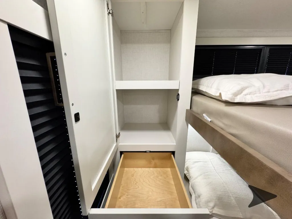 2027 Brinkley Model I 290, Photos photo 48