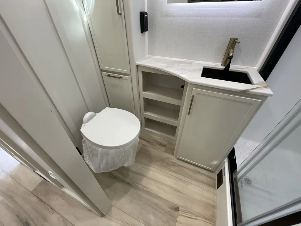 2026 Brinkley Model I 235, Photos photo 18