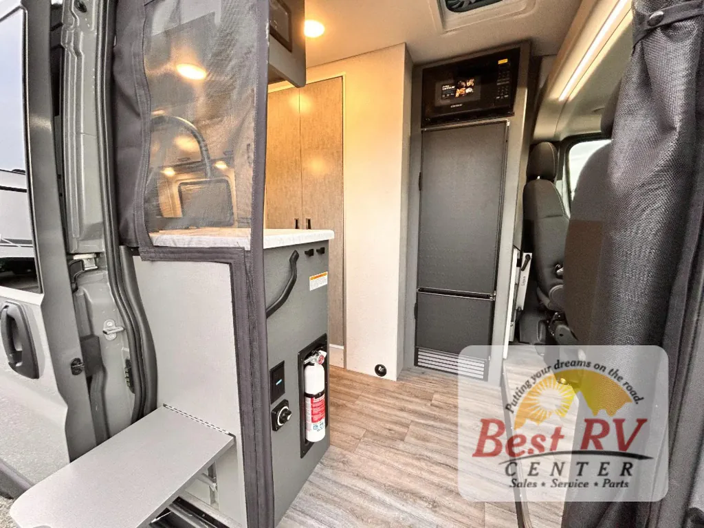 2026 Thor Motor Coach Tellaro 20U, Photos photo 14