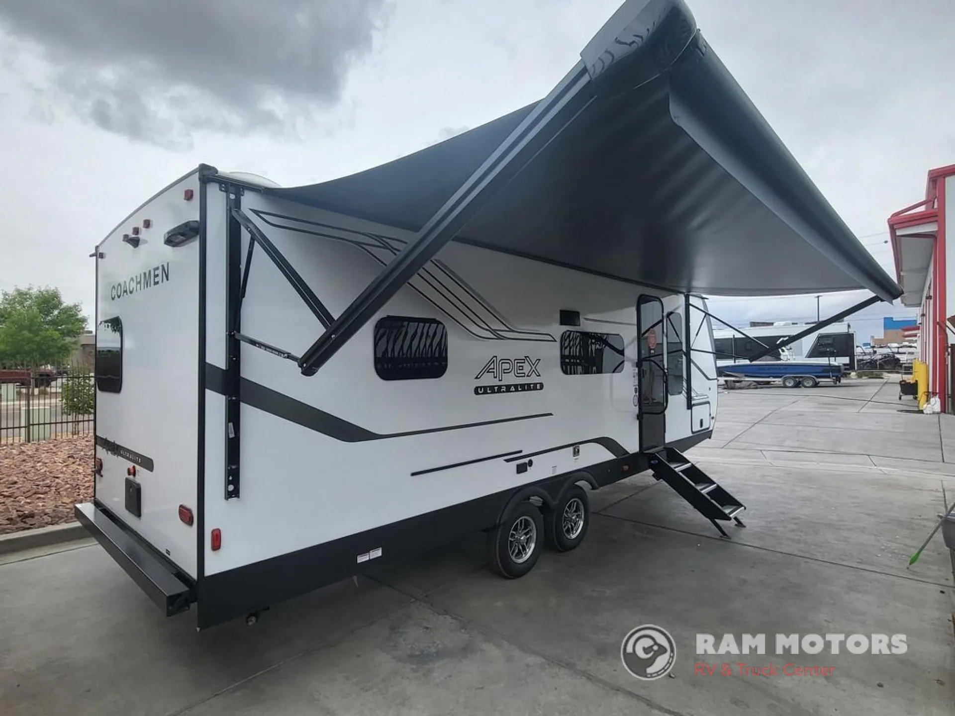 2025 Coachmen Apex 241BHS - Photo 4