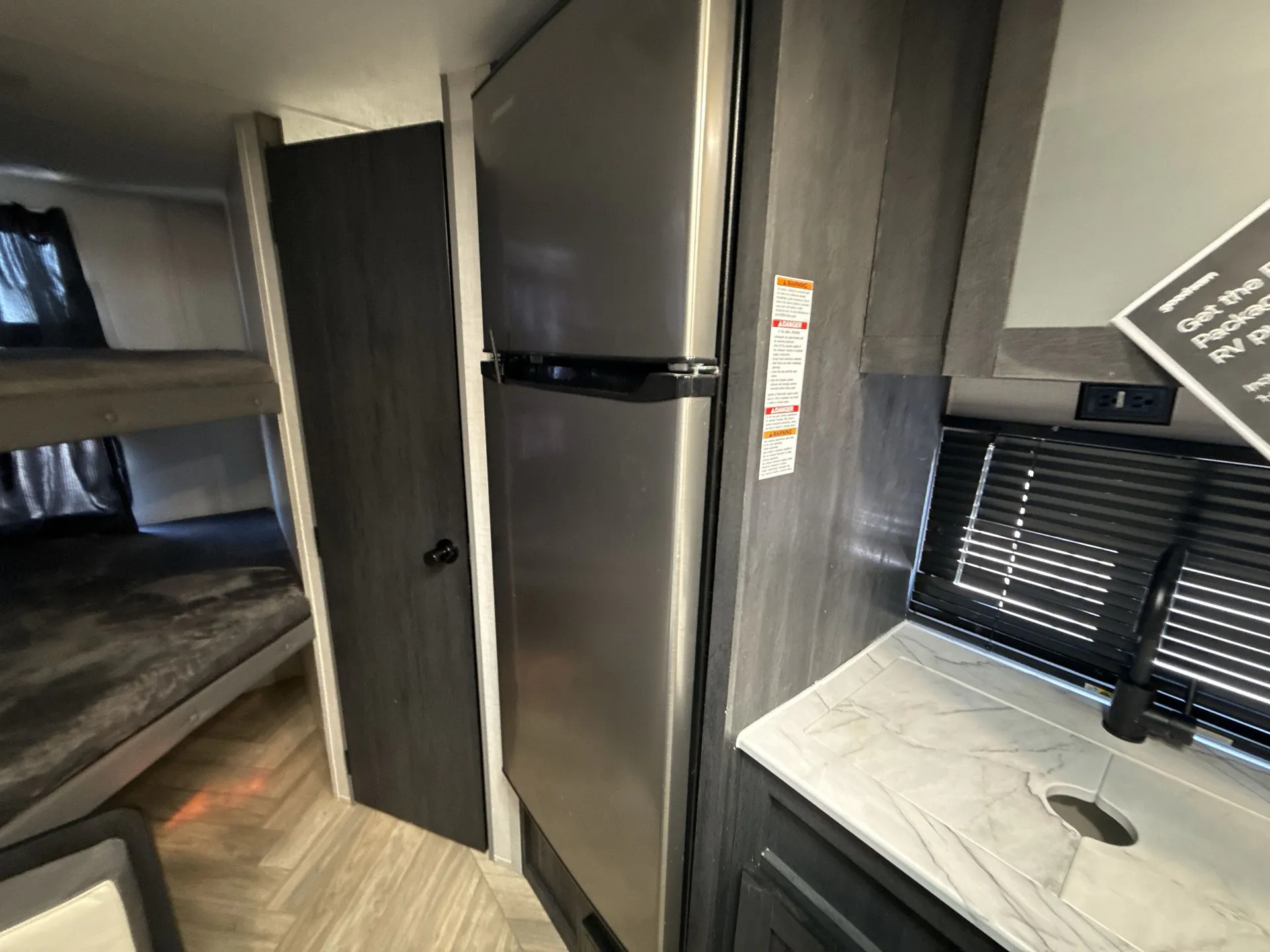2022 Forest River Ozark 1650BHK — fridge