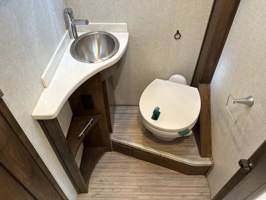 2018 Tiffin Wayfarer 24 BW, Photos photo 29