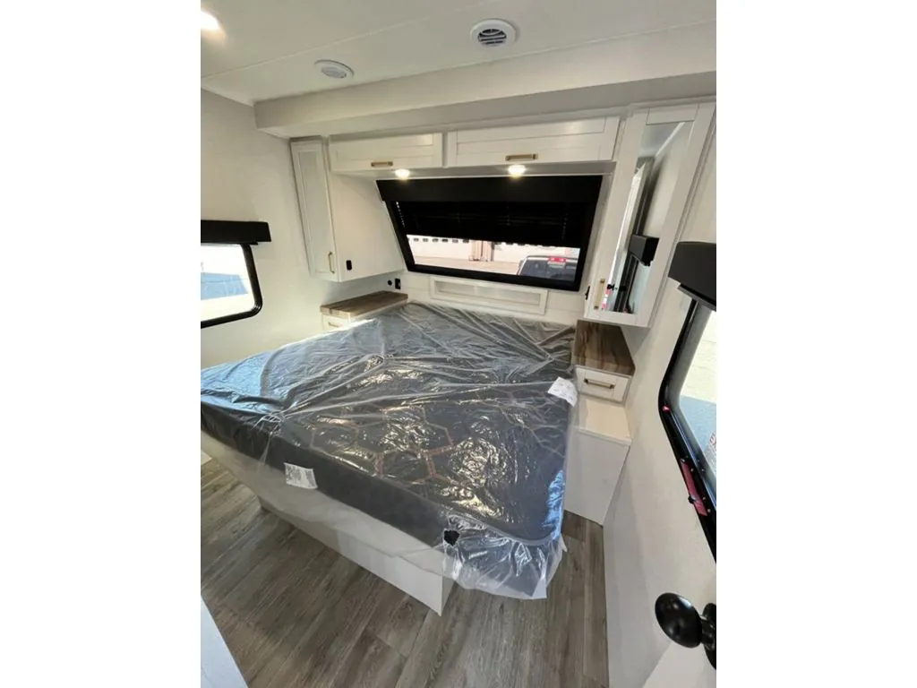 2027 Jayco Eagle HT Travel Trailers 312BHOK - Photo 4