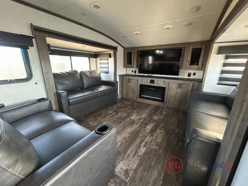 2022 Forest River Sabre 37FLH, Photos photo 7