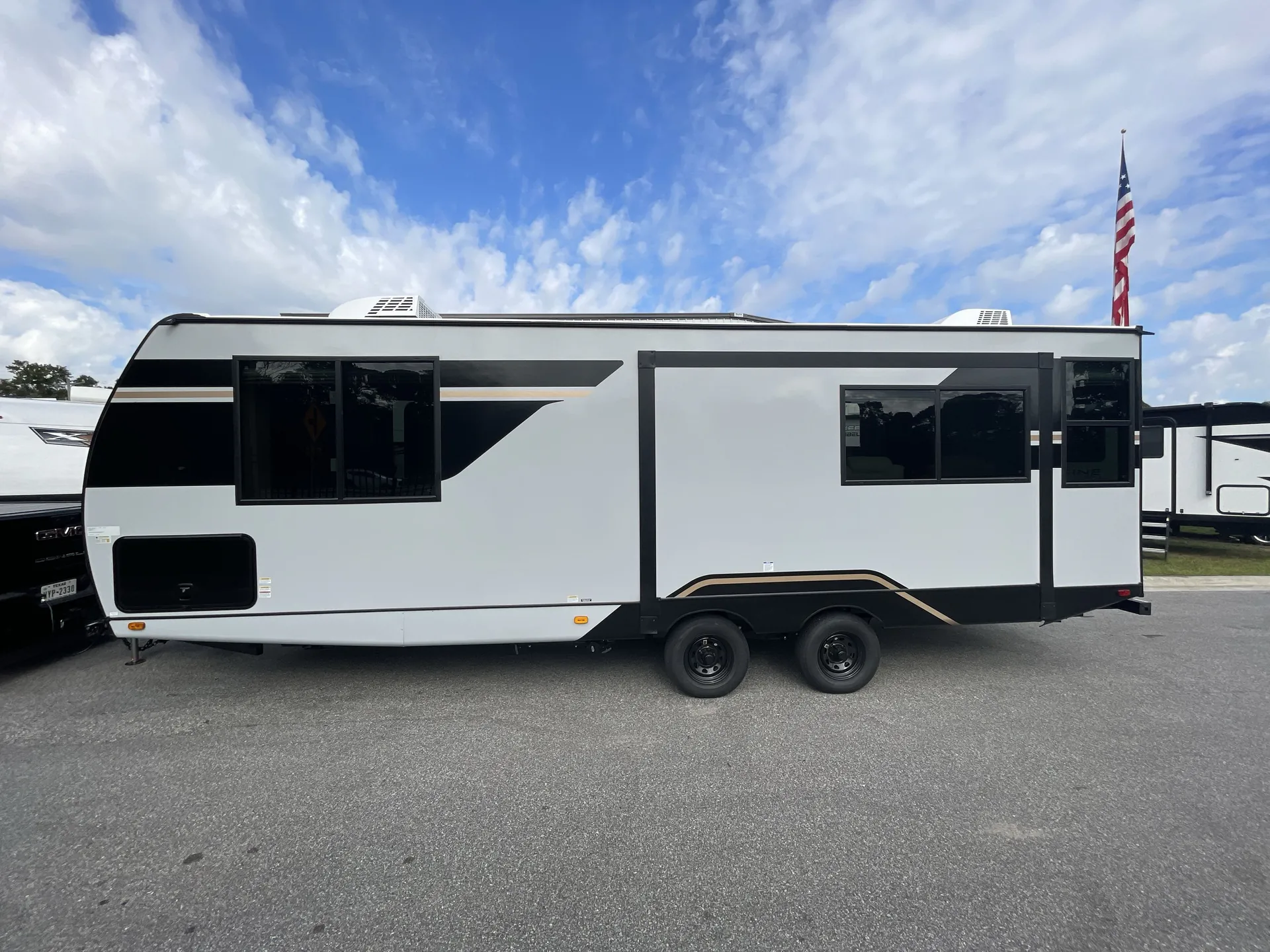 2026 Forest River Vibe Extreme Lite 2400RB - Photo 2