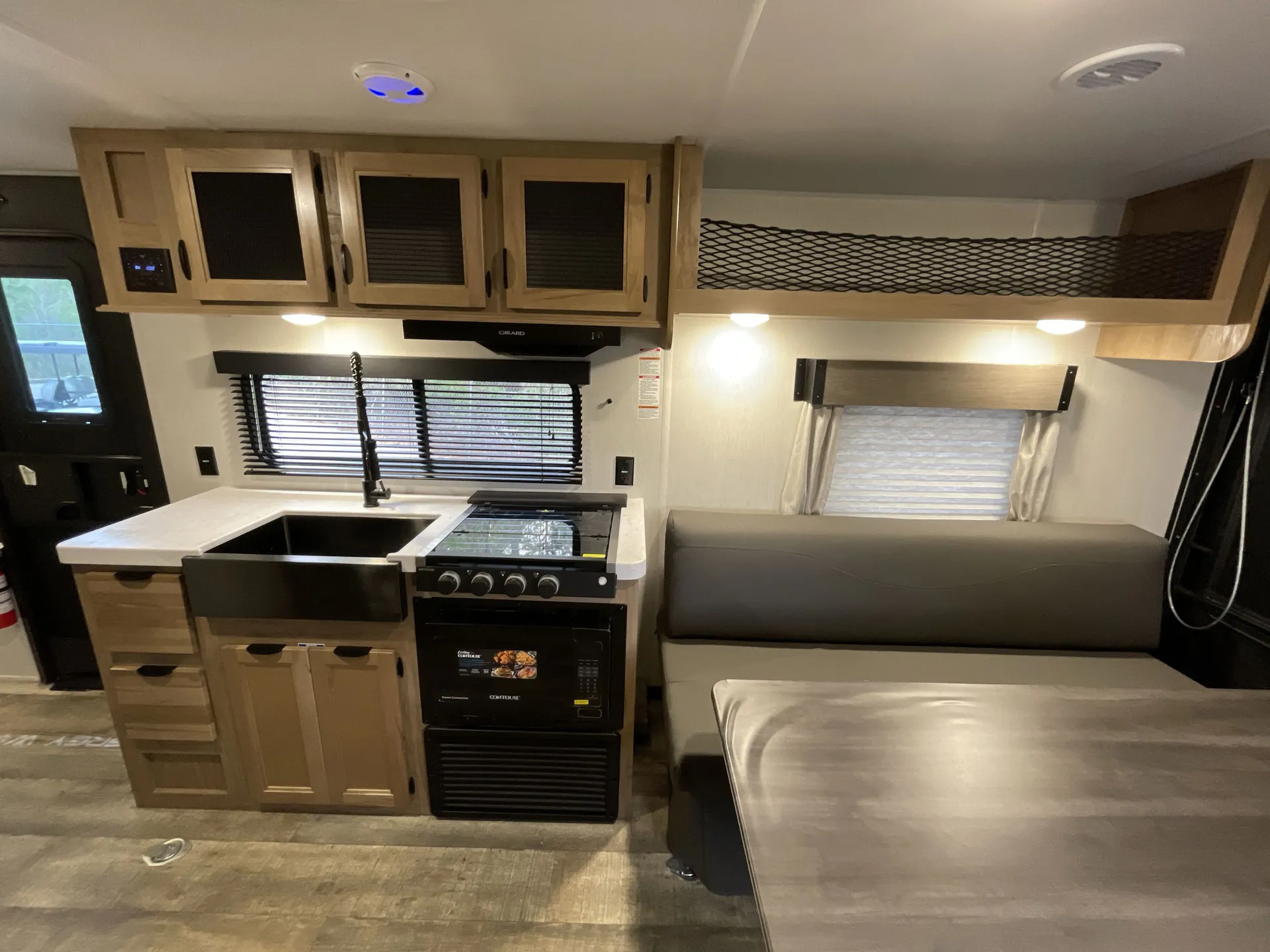 2024 Forest River Cherokee Grey Wolf Black Label 22RRBL - Photo 4
