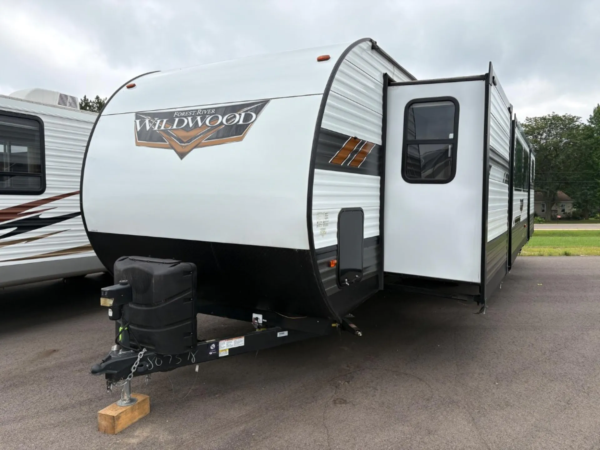 2020 Forest River Wildwood 33TS - Photo 3
