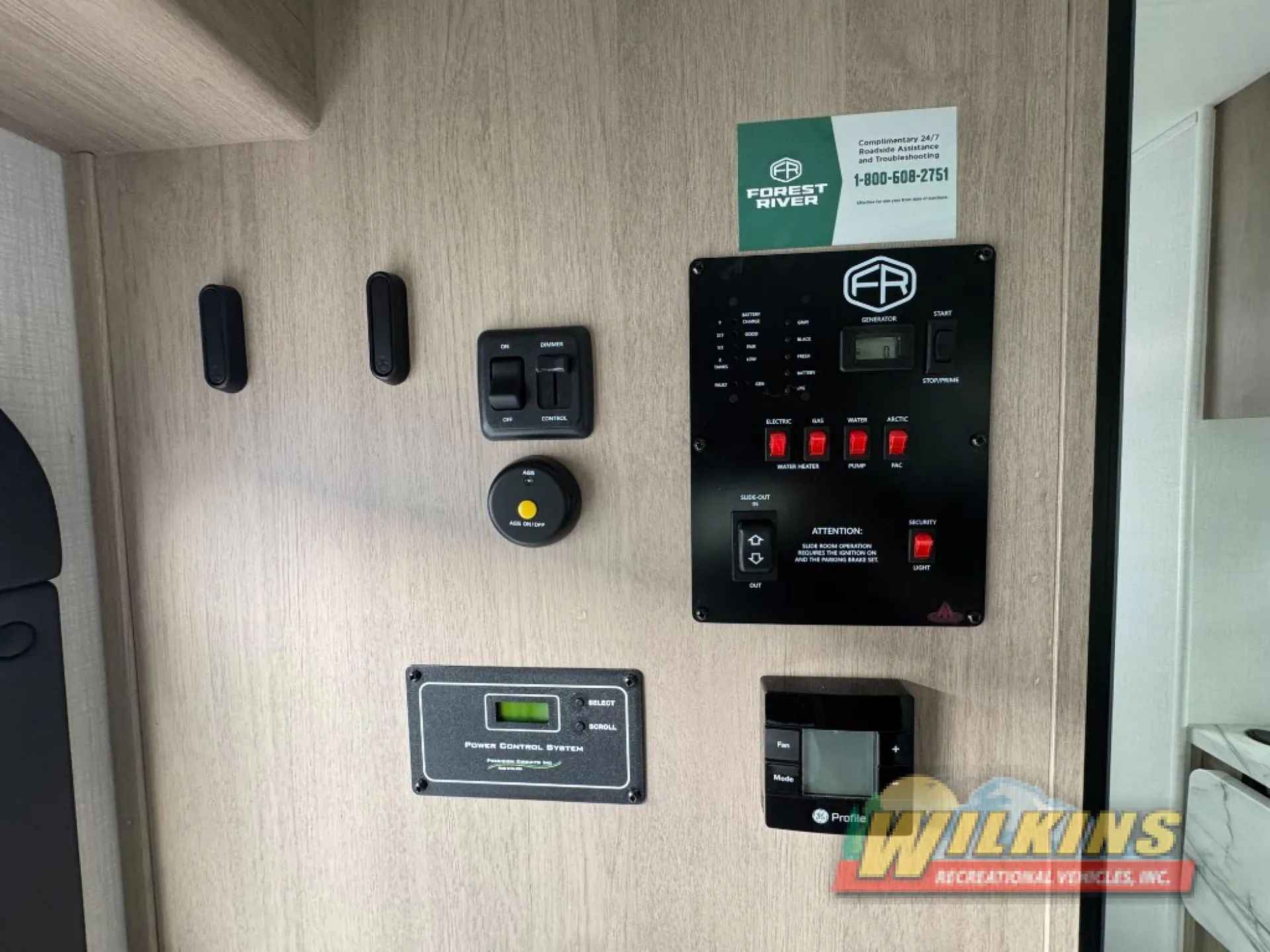 2027 Forest River Sunseeker 2860DS — Photo 7