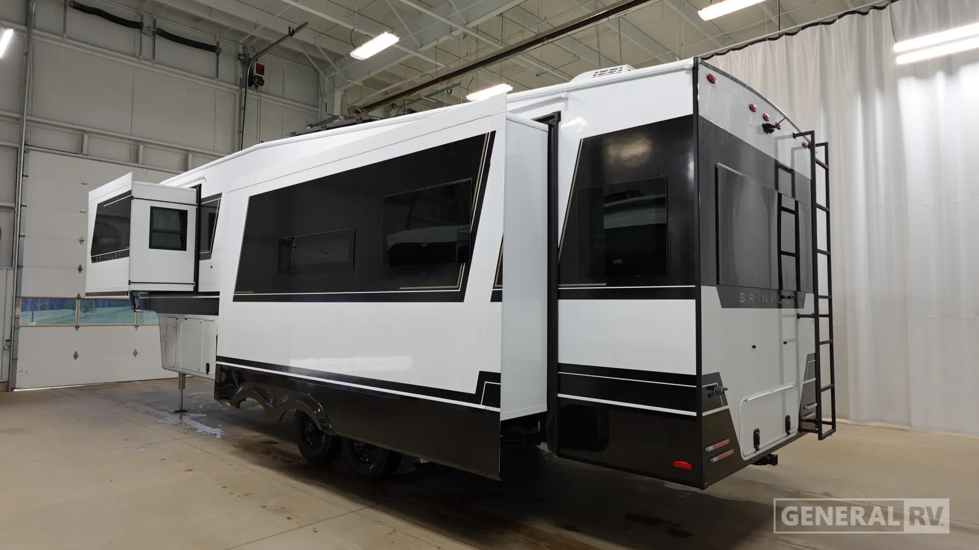 2026 Brinkley Model Z 3100 - Photo 4