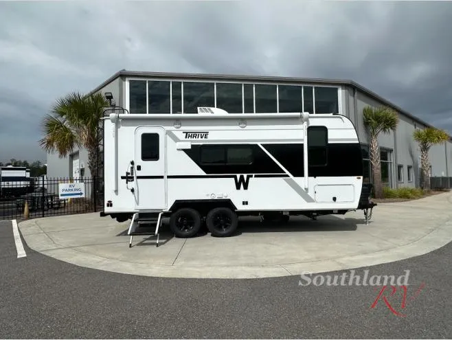 2026 Winnebago Thrive 18FBS - Photo 4