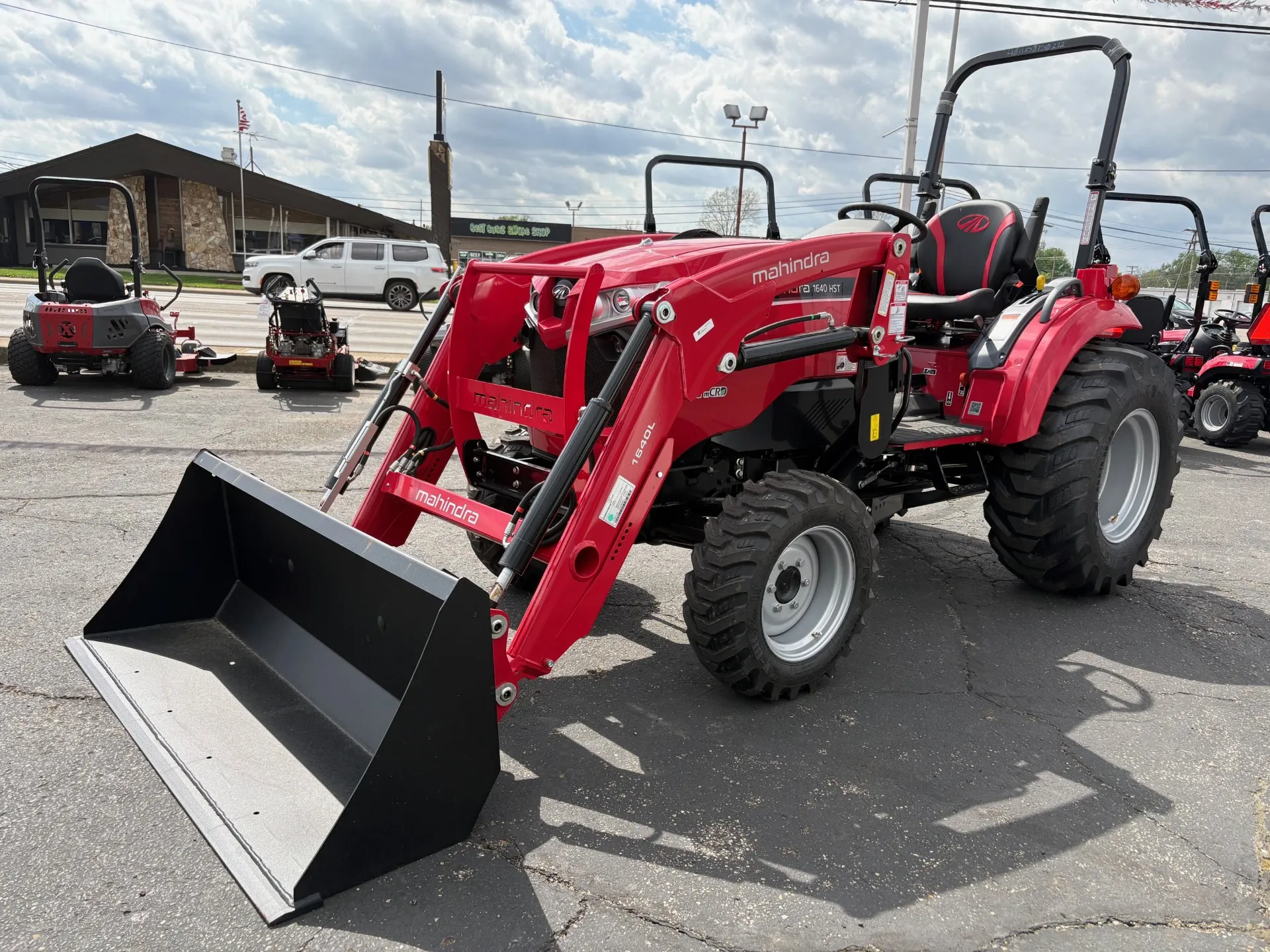 2026 Mahindra 1640 1640 HST - Main photo