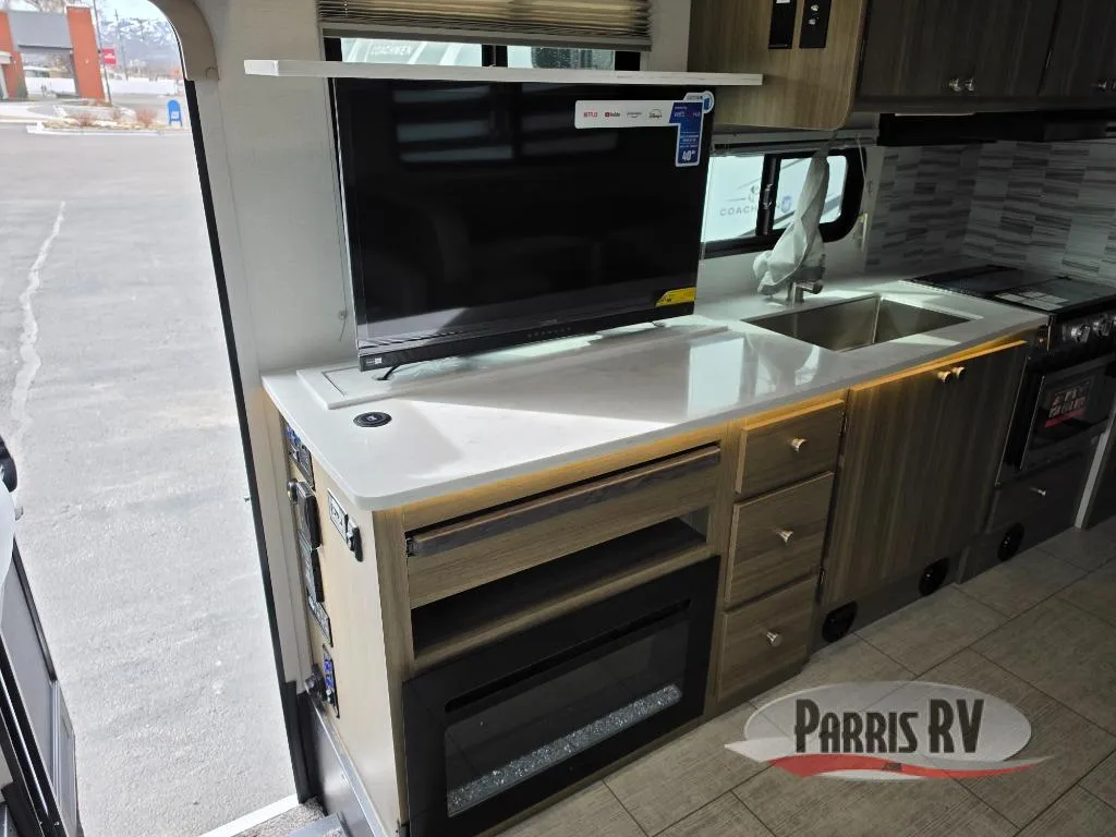 2026 Coachmen Freelander 31MB - Photo 4