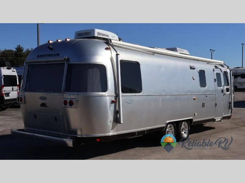 2018 Airstream Classic 30RB - Photo 4