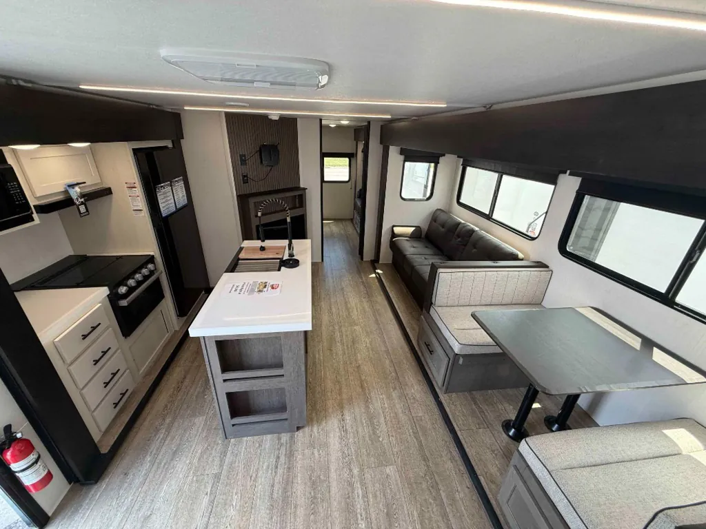 2026 Forest River Cherokee Alpha Wolf 33BH, Photos photo 39