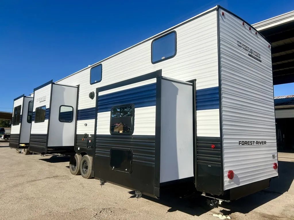 2026 Forest River Cherokee Timberwolf 39DK, Photos photo 4