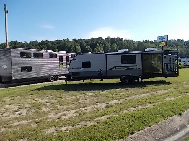 2025 Coachmen Catalina Legacy Edition 283EPIC - Photo 4